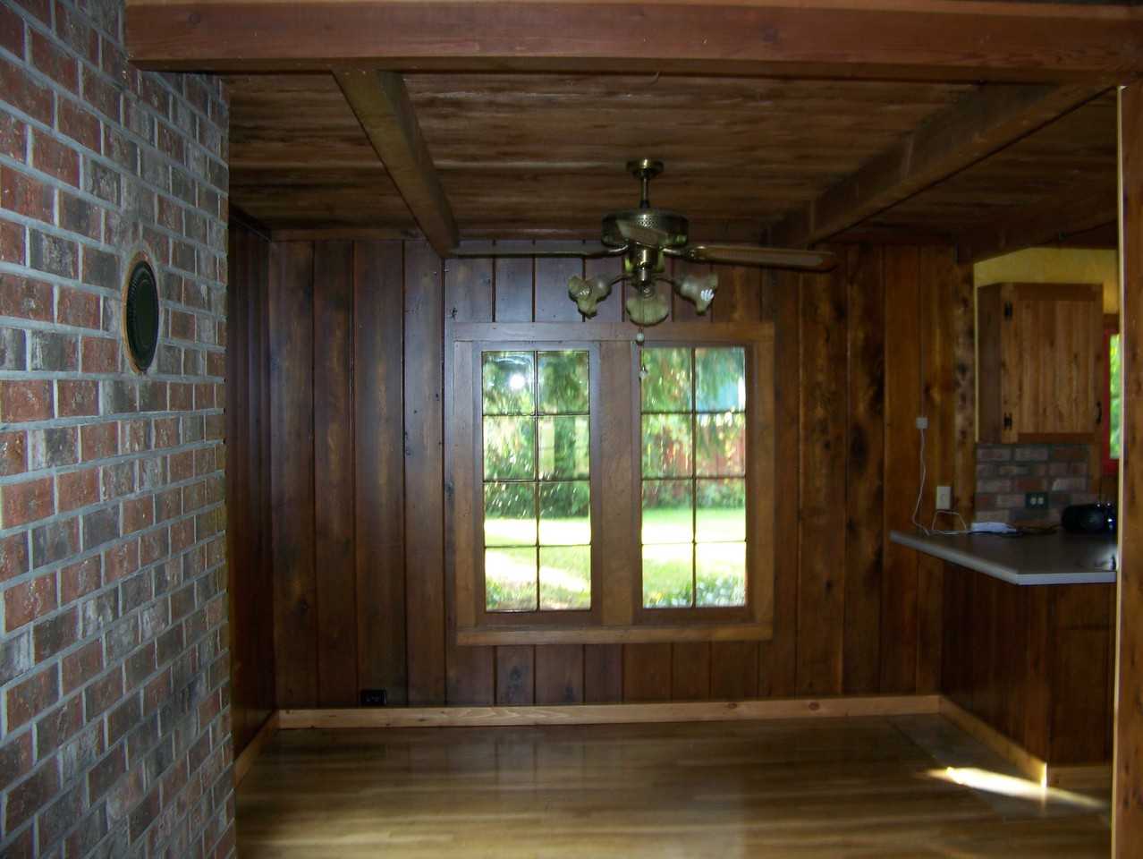 365 Chilvers Rd - Photo 3 of 9