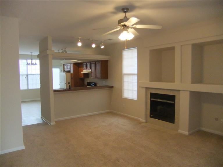 2737 Mill Wood Cove - Photo 3 of 5