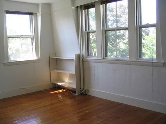 32 Hawthorn Street #2