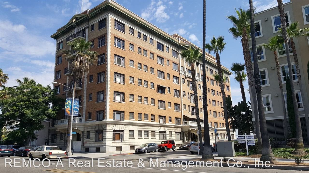 1030 E Ocean Blvd #407