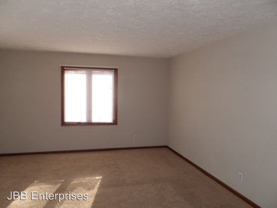 2012 31st St - Photo 2 of 6