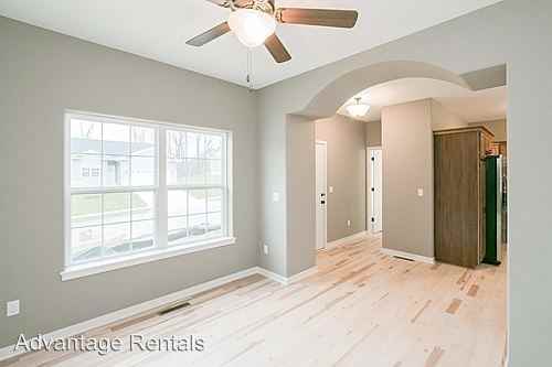 1062 Manitou Trail - Photo 3 of 21