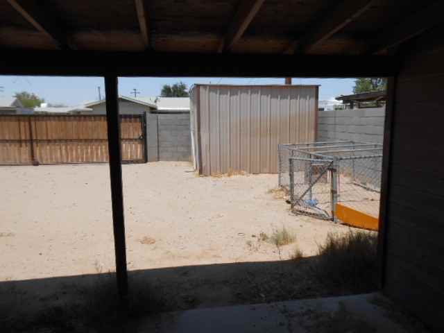 402 N Weidner Ave - Photo 3 of 5