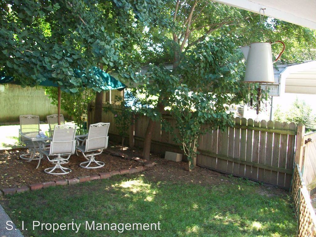 2121 Clay St - Photo 3 of 19