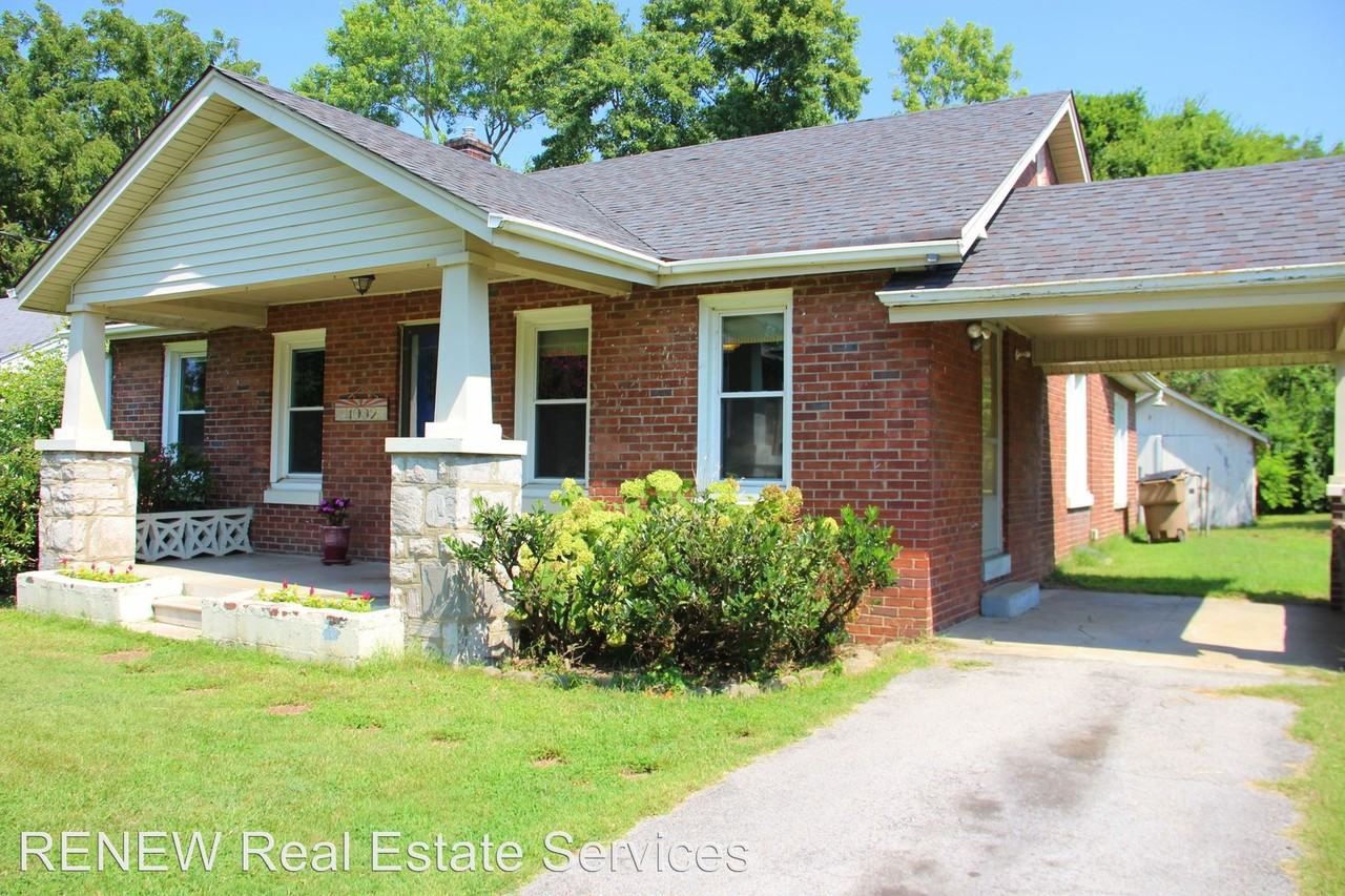 4002 Colorado Ave - Photo 2 of 50