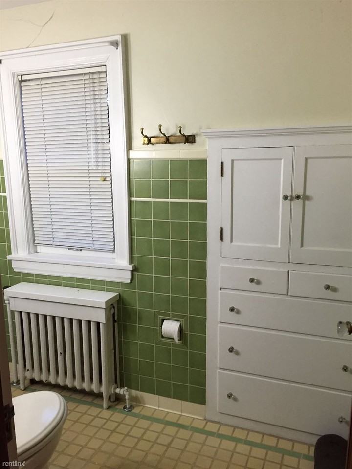 602 Lincolnway W - Photo 3 of 20