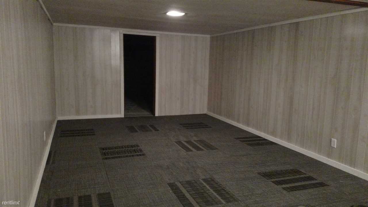 8189 Wright Rd - Photo 2 of 5