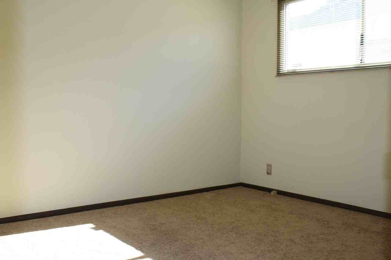 5425 Canehill Ave - Photo 2 of 22