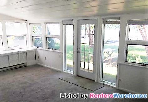 812 Cold Spring Rd - Photo 3 of 17