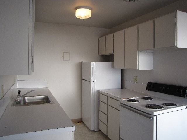 2708 60th Ave. SW - Photo 3 of 7
