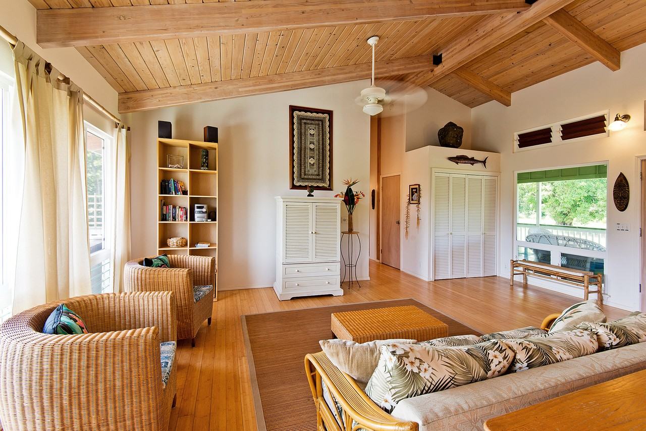 7097 Alamihi Rd - Photo 3 of 9