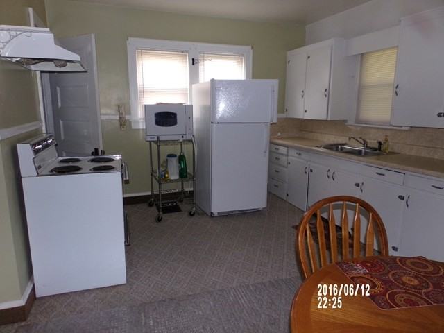 104 Allison St - Photo 3 of 10