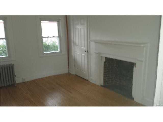 93 Jackson Ave - Photo 2 of 7