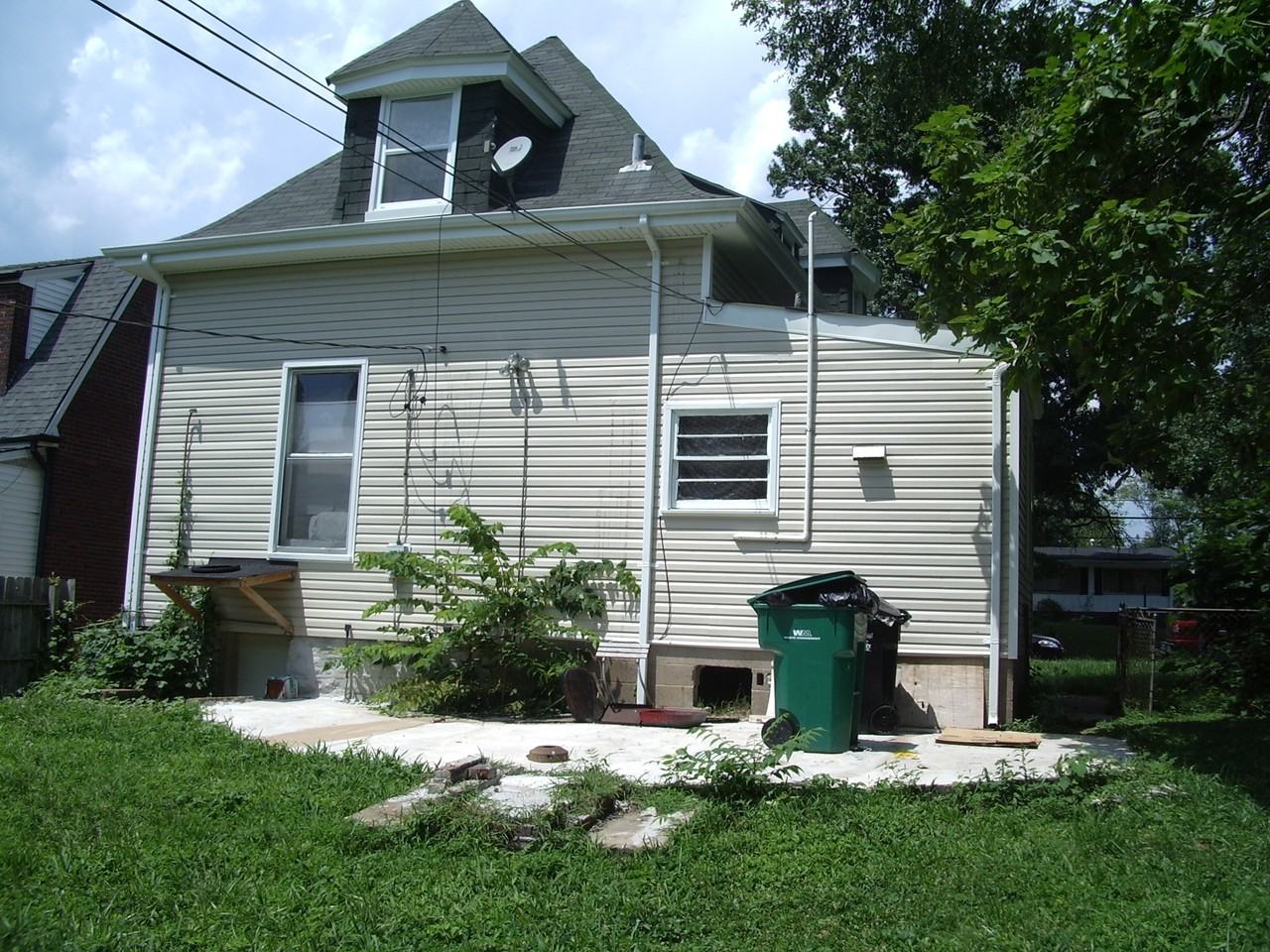 6515 Whitney Ave - Photo 2 of 2