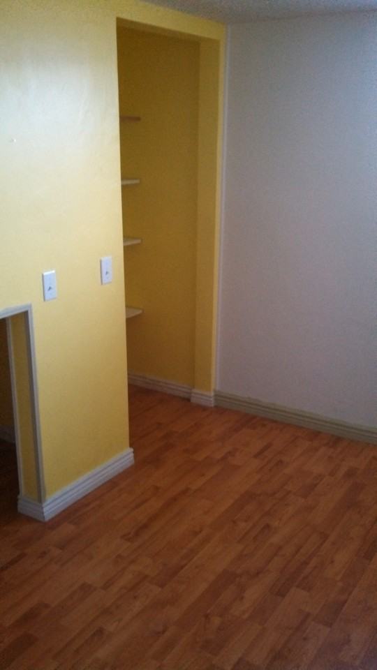 554 W 100 N - Photo 3 of 17