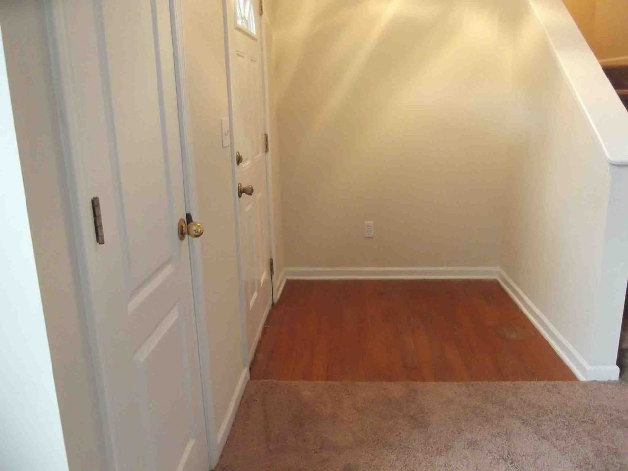 807 Clifton Ridge - Photo 3 of 16