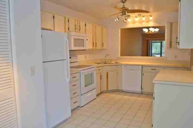 251 Orange Grove Dr - Photo 2 of 17