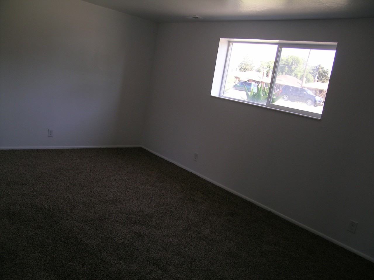 2544 S. 700 E. - Photo 3 of 10