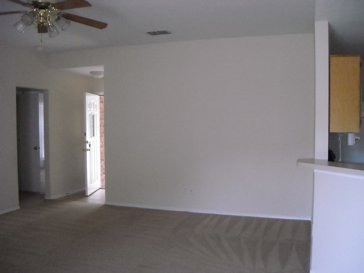 2241 Pebble Beach Dr - Photo 3 of 4