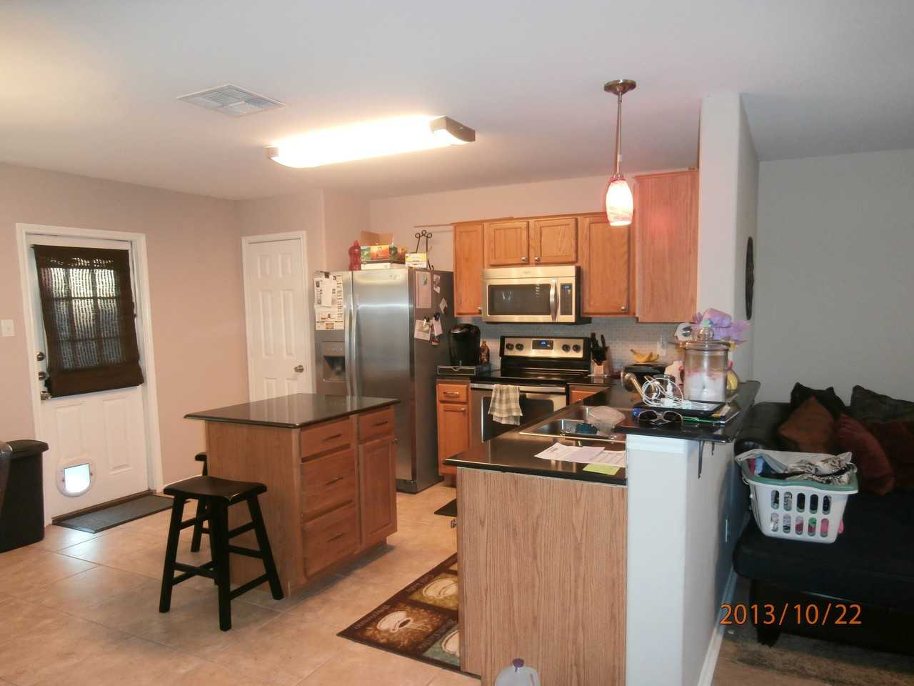 1605 Windy Oaks Dr - Photo 3 of 5
