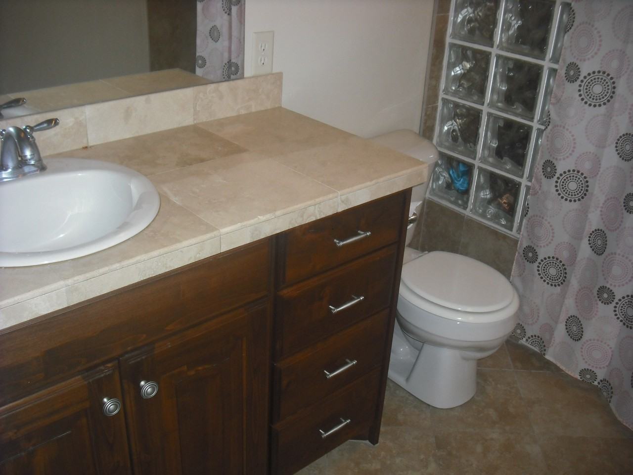 833 East 270 North - Photo 3 of 6