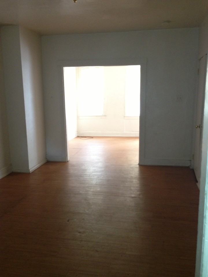 332 Beaver St - Photo 2 of 8