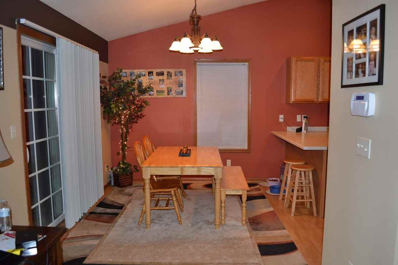 42 Cleveland Ave - Photo 3 of 19