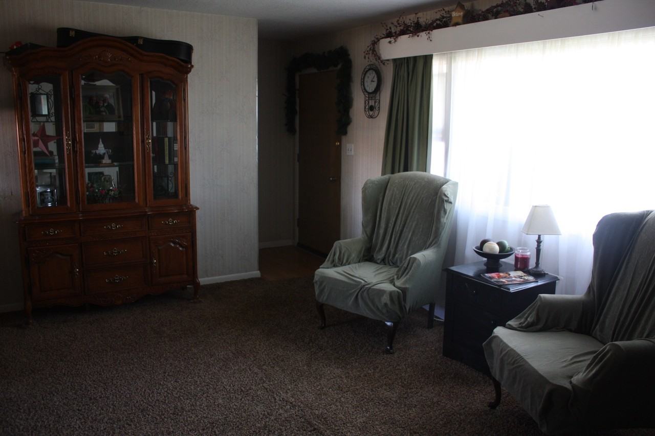701 S Park Ave - Photo 2 of 16