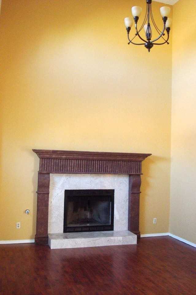7401 Lakehurst Rd - Photo 2 of 19