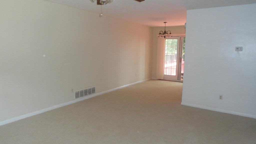 11159 Stoneham Rd - Photo 2 of 17
