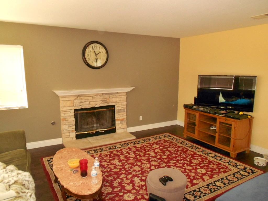 1394 Granite Springs Dr - Photo 2 of 5