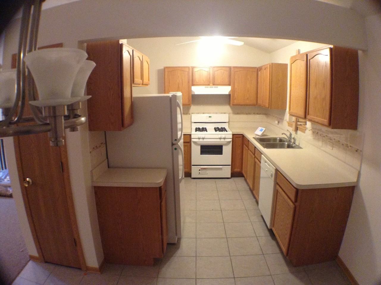 17041 Winchester Ave - Photo 2 of 11