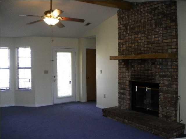 108 Loop Dr - Photo 2 of 11