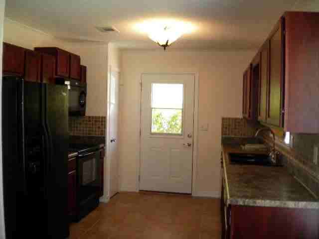 5339 Hillcrest Rd - Photo 3 of 14