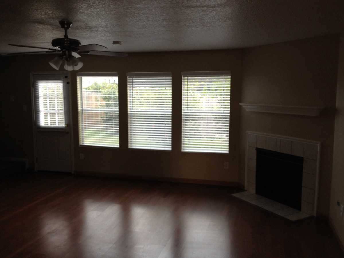 10806 Gable Bridge Ln - Photo 2 of 11