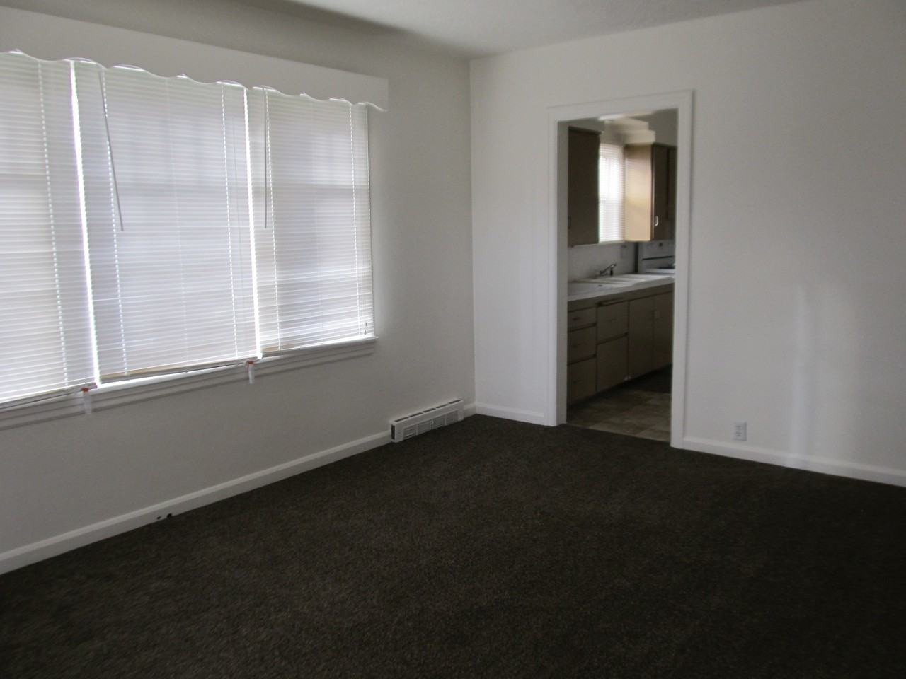 36 E 1st S - Photo 2 of 10