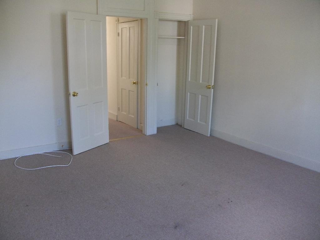 1124 Montpelier St - Photo 3 of 11