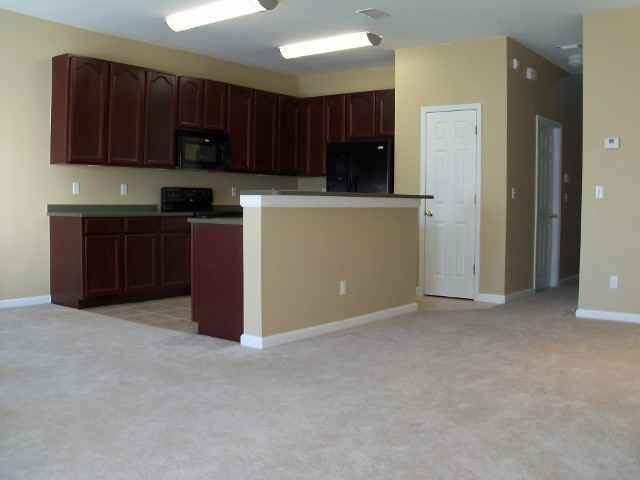 2690 Revolution St - Photo 2 of 9