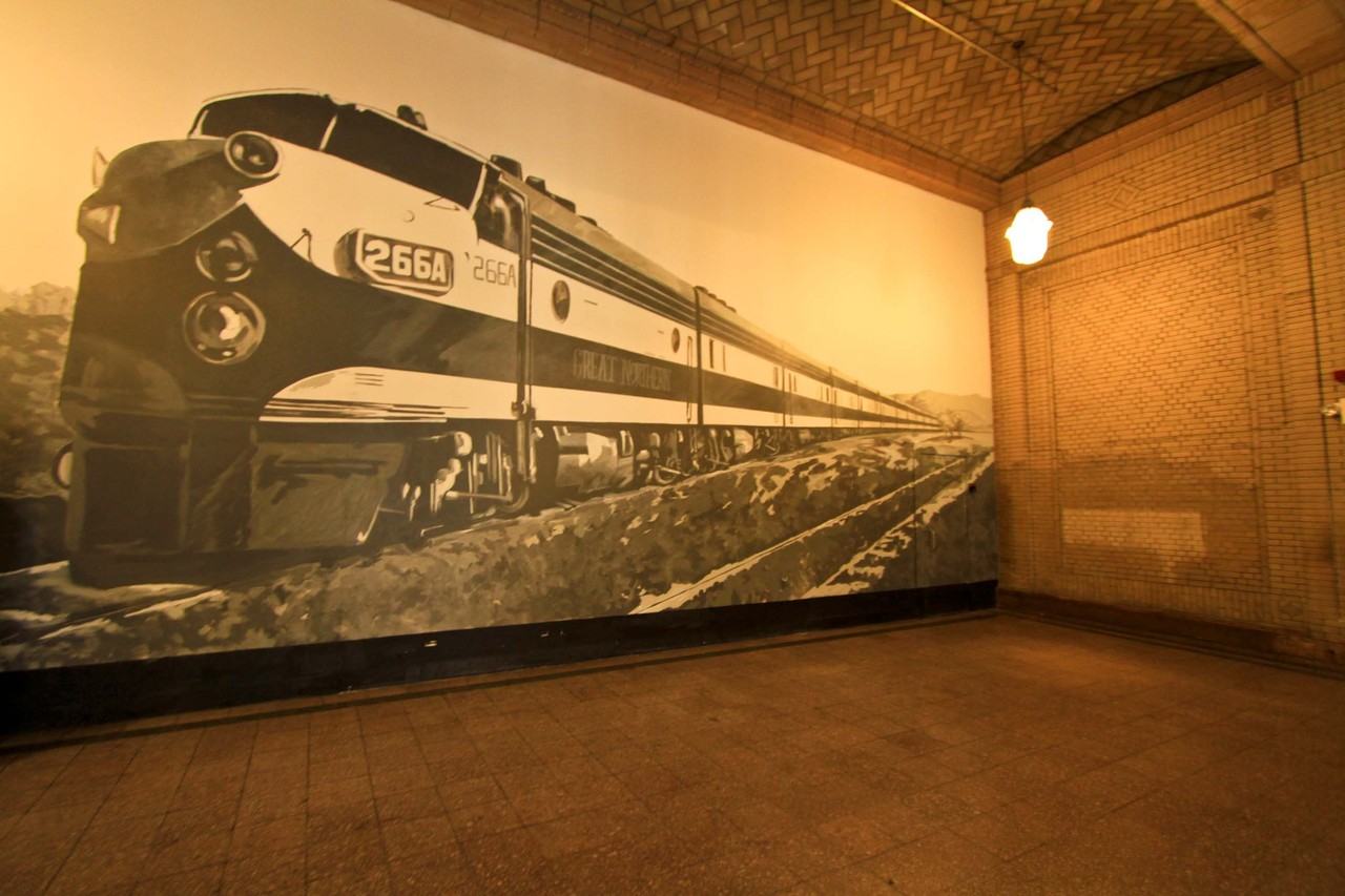 214 E 4th St #104 - Photo 3 of 15