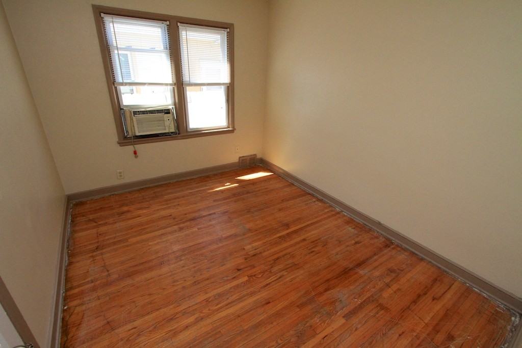 4011 Bloomington Ave S - Photo 3 of 10