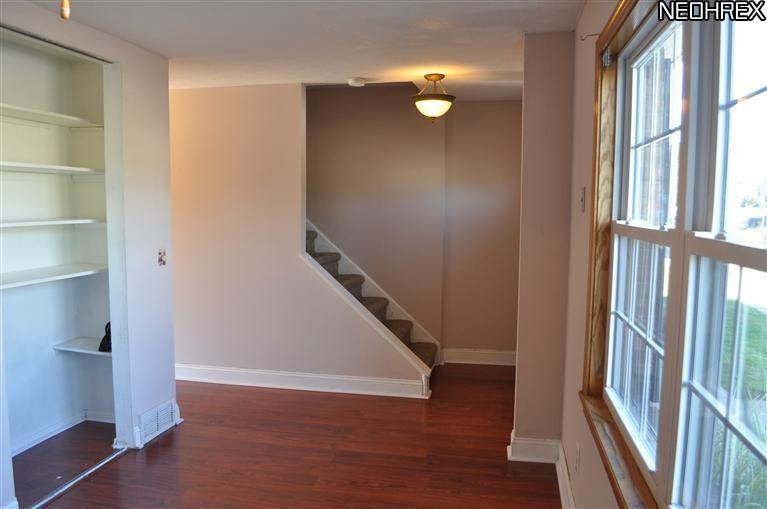 1156 Carpenter Rd N - Photo 3 of 5