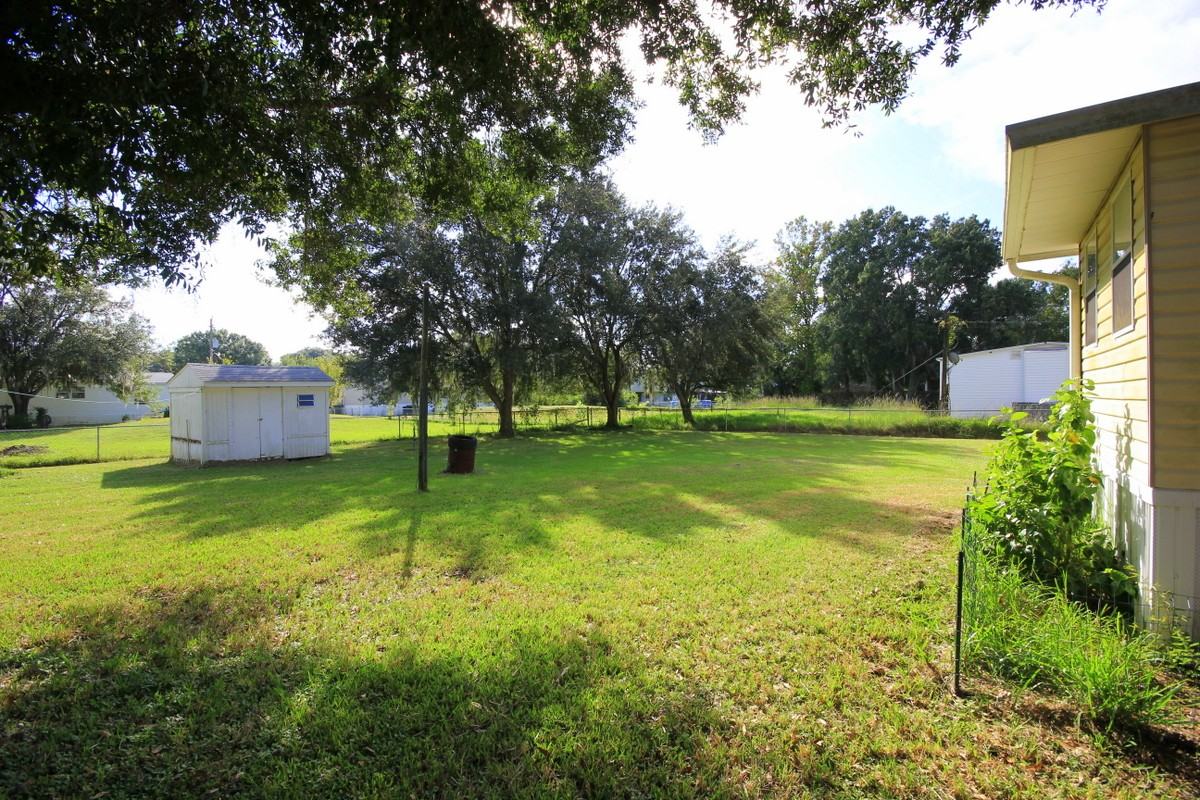 6626 Mangrove Dr - Photo 3 of 9