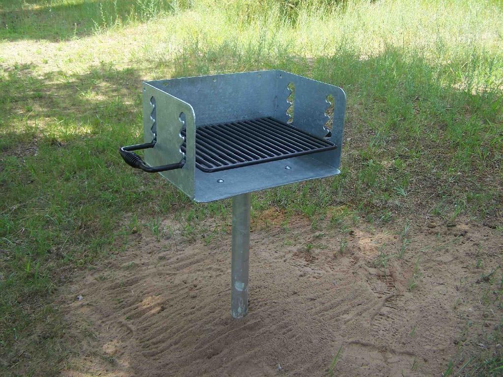 Alanson Estates - Photo 3 of 41