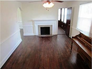 129 E Roanoke St - Photo 2 of 17