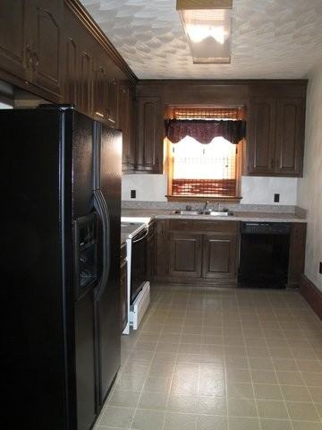 2709 Fairfield Ave - Photo 3 of 16