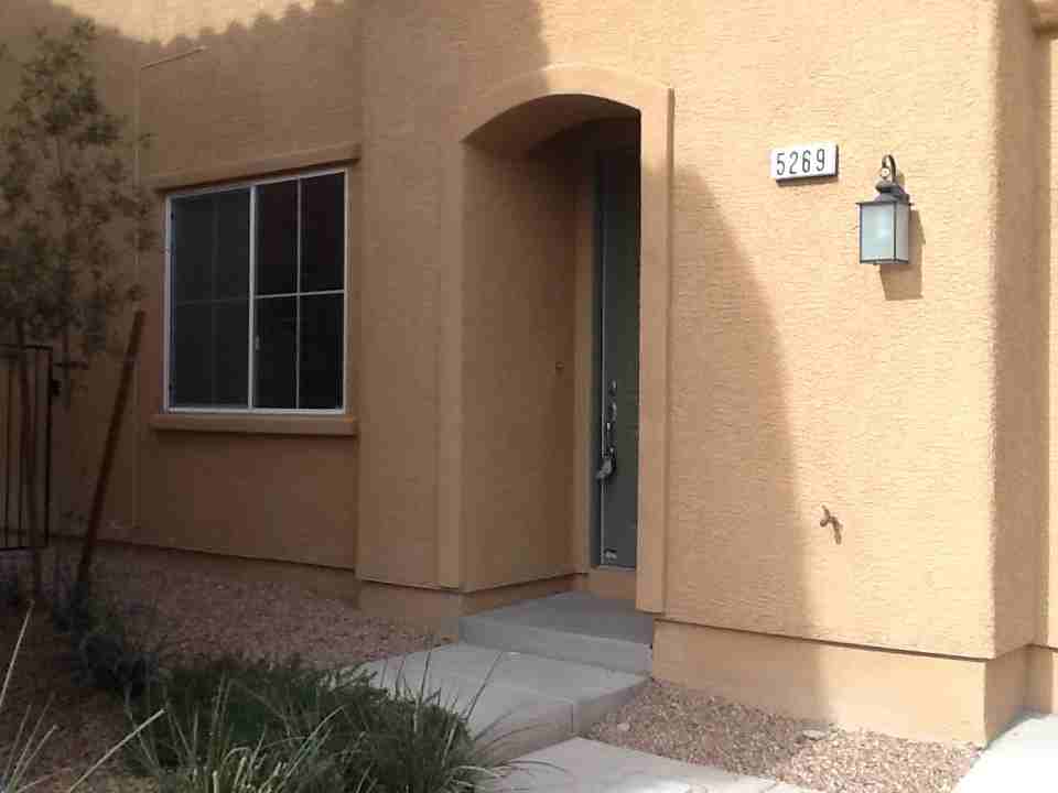 5269 Bazelton St - Photo 2 of 27