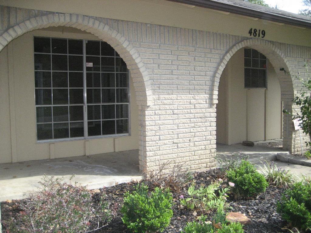 4819 S 85th E Ave - Photo 2 of 20