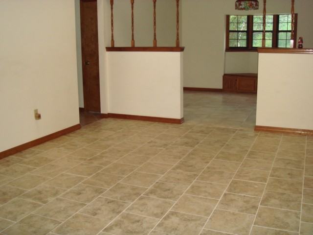 8120 NW Hwy 225 - Photo 2 of 14