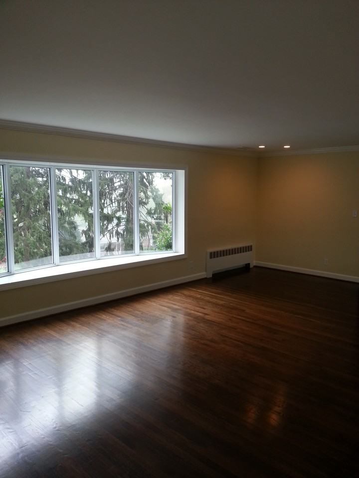 300 Kimberly Ave - Photo 3 of 20