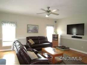 66 Azalea Dr - Photo 2 of 16